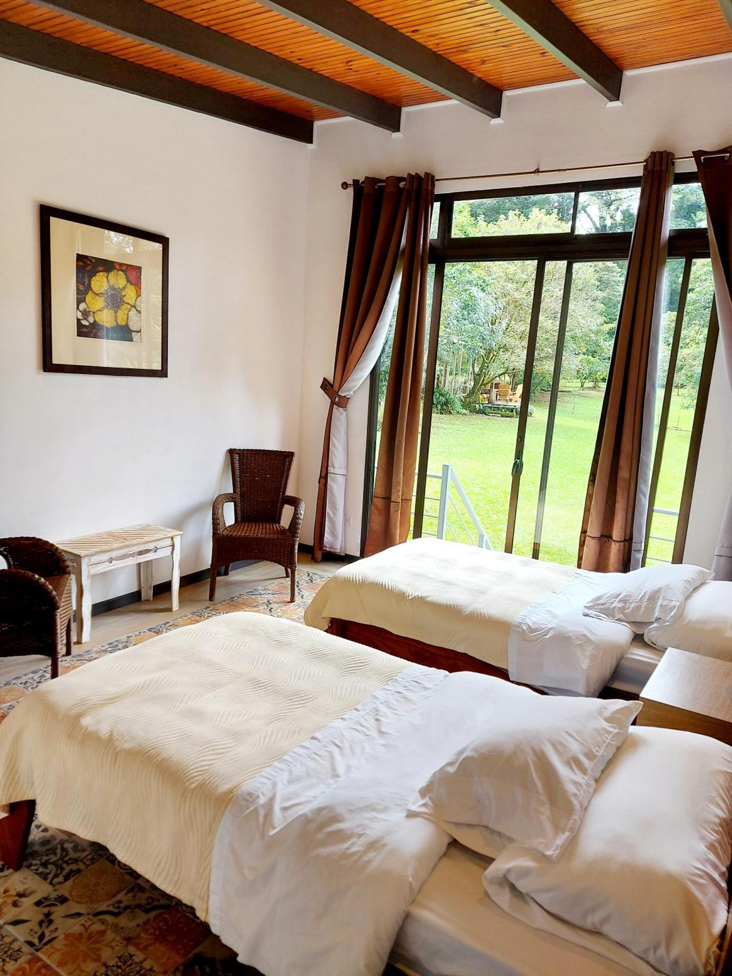 Yerbabuena Lodge Monteverde Buitenkant foto